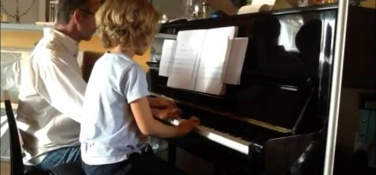 Cours de piano enfant à 4 mains